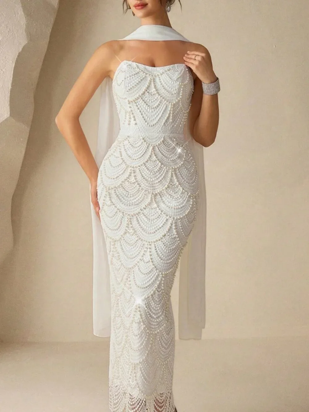 White Elegant Women's Strapbackless Pearl Glamorous Dress - Picture 1 of 6